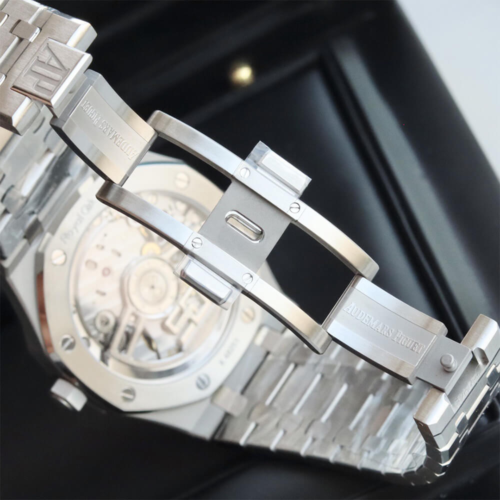 Audemars P1g*et Royal Oak 15510ST