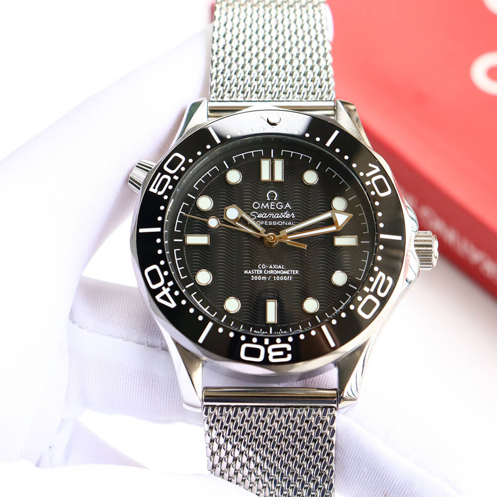 0me*ga Seamaster Diver 300M