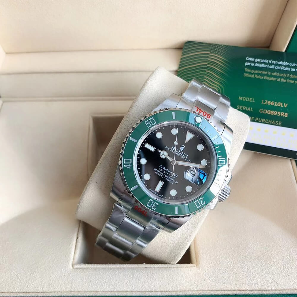 R01ex Submariner Date