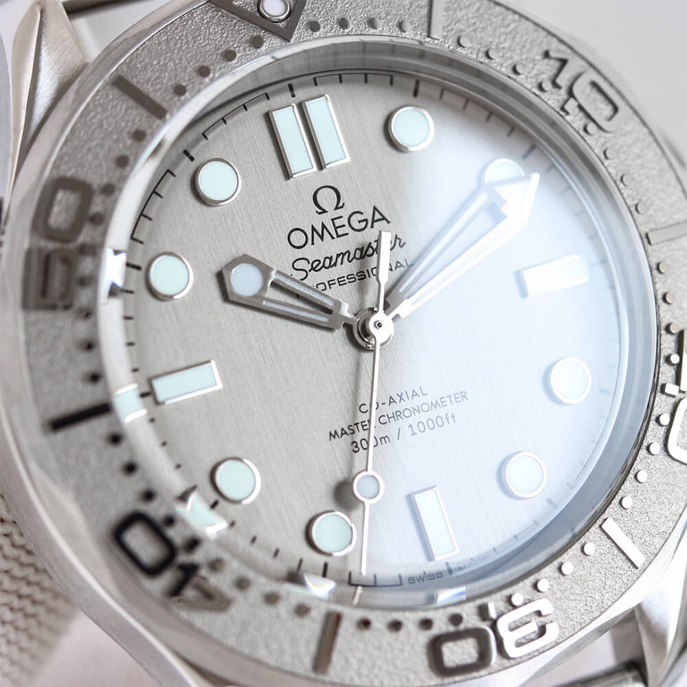 0me*ga Seamaster Diver 300M