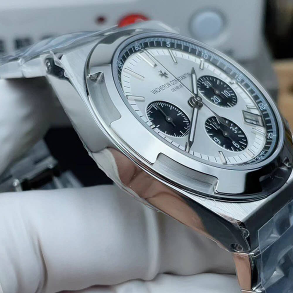 Vacheron C0nstan1n Overseas Chronograph