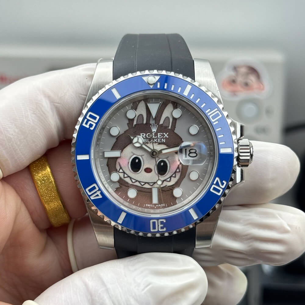 R01ex Submariner Labubu