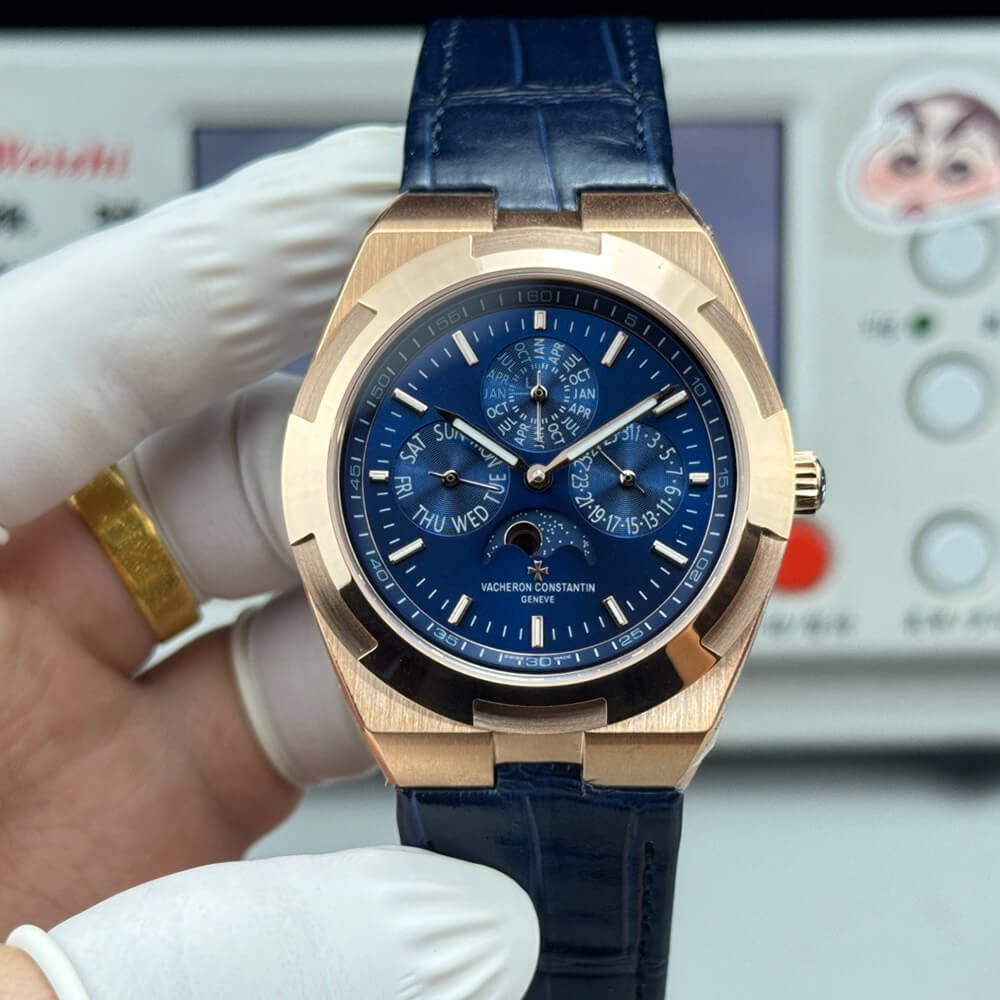 Vacheron C0nstan1n Overseas Chronograph