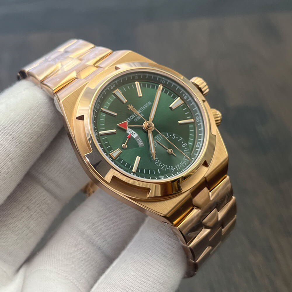 Vacheron C0nstan1n Overseas dual time