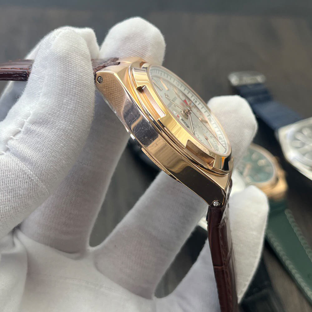Vacheron C0nstan1n Overseas dual time