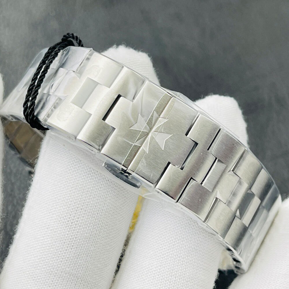 Vacheron C0nstan1n Overseas