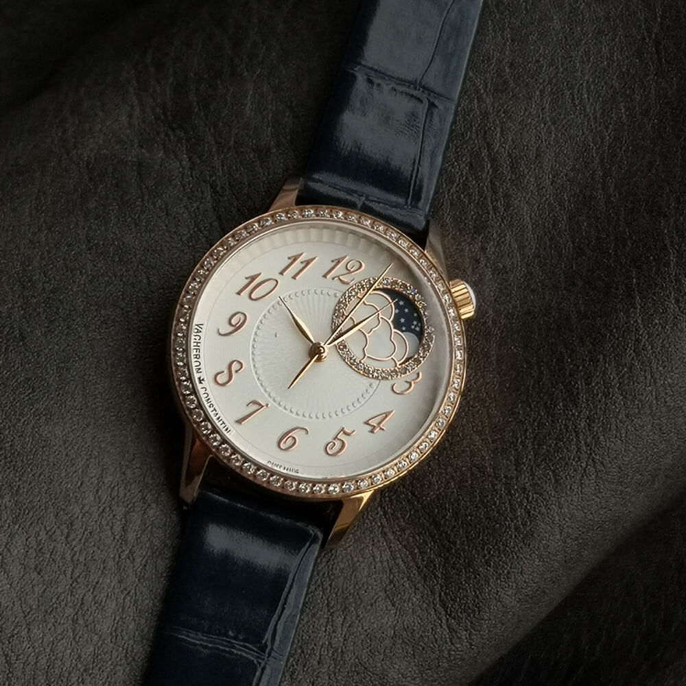 Vacheron C0nstan1n Egerie Moon phase