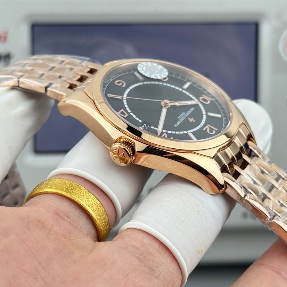 Vacheron C0nstan1n Fiftysix Self-winding