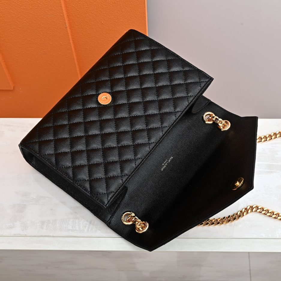 Y51 ENVELOPE MEDIUM IN QUILTED GRAIN DE POUDRE EMBOSSED LEATHER