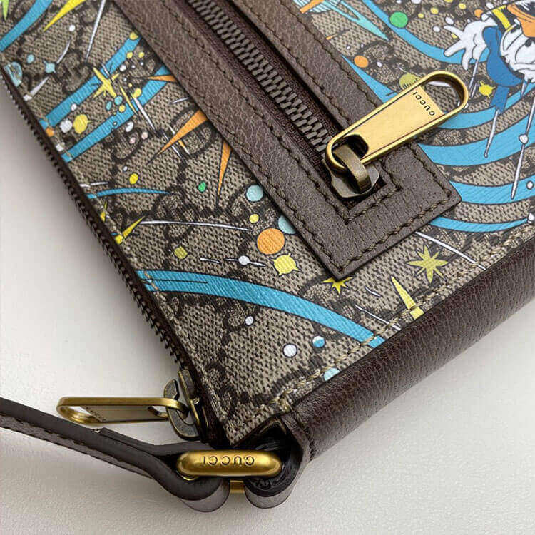Disney x Gvc*1 Donald Duck Messenger Bag