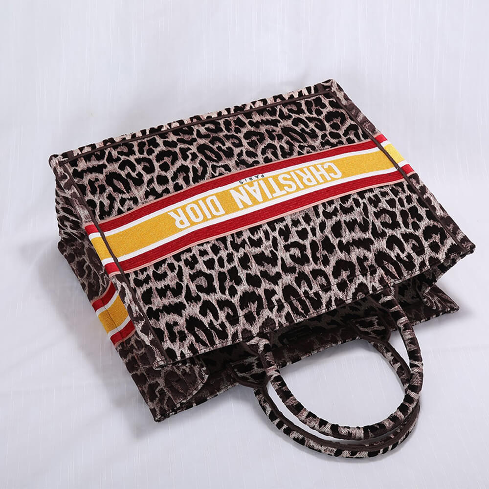 LARGE D10r BOOK TOTE