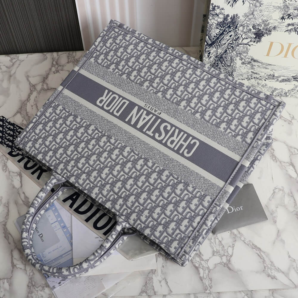 LARGE D10r BOOK TOTE