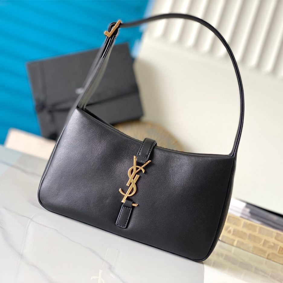 Y51 LE 5 À 7 ARMPIT BAG
