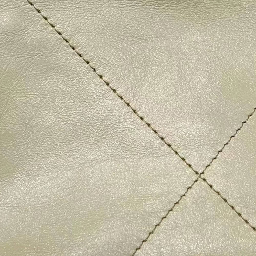 Ch**el 22 HANDBAG