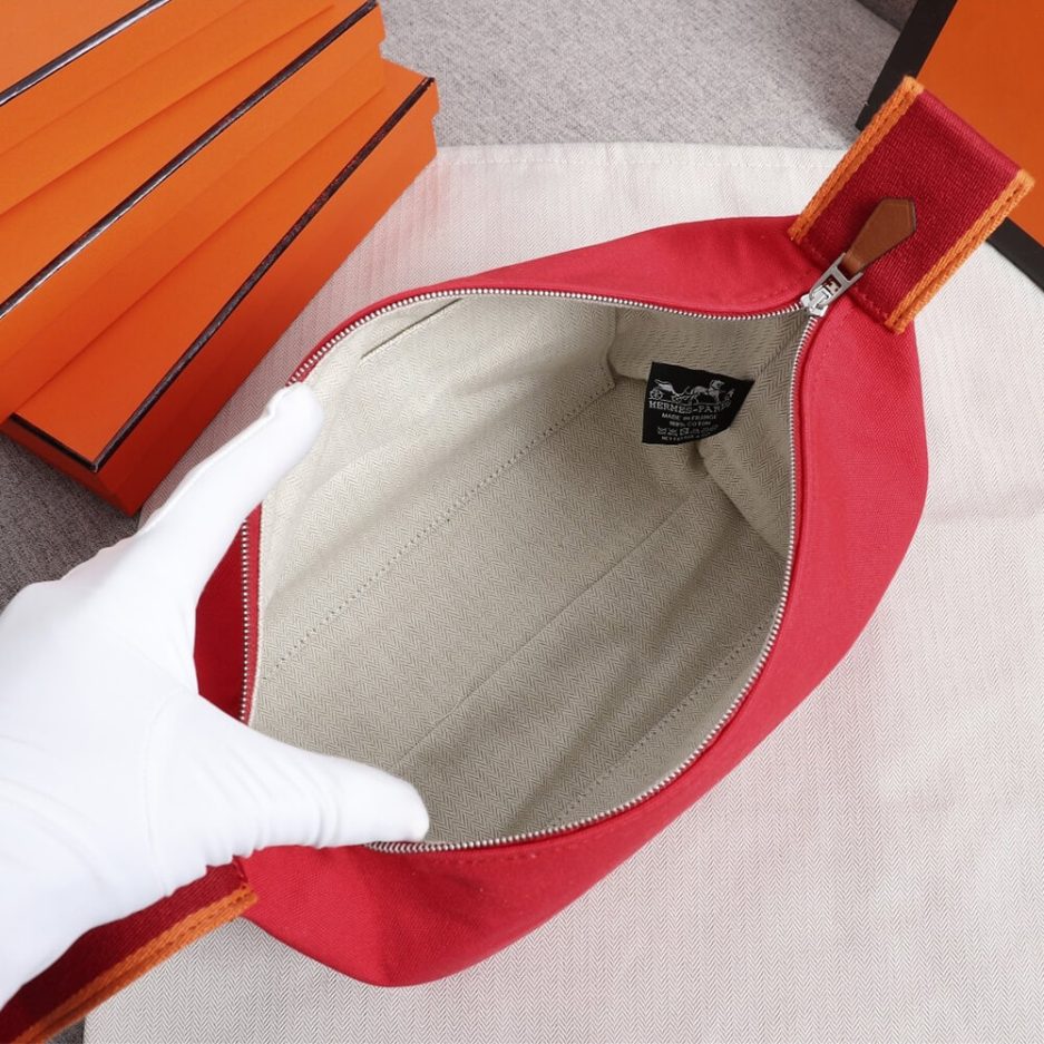 H**me5 toiletery bag