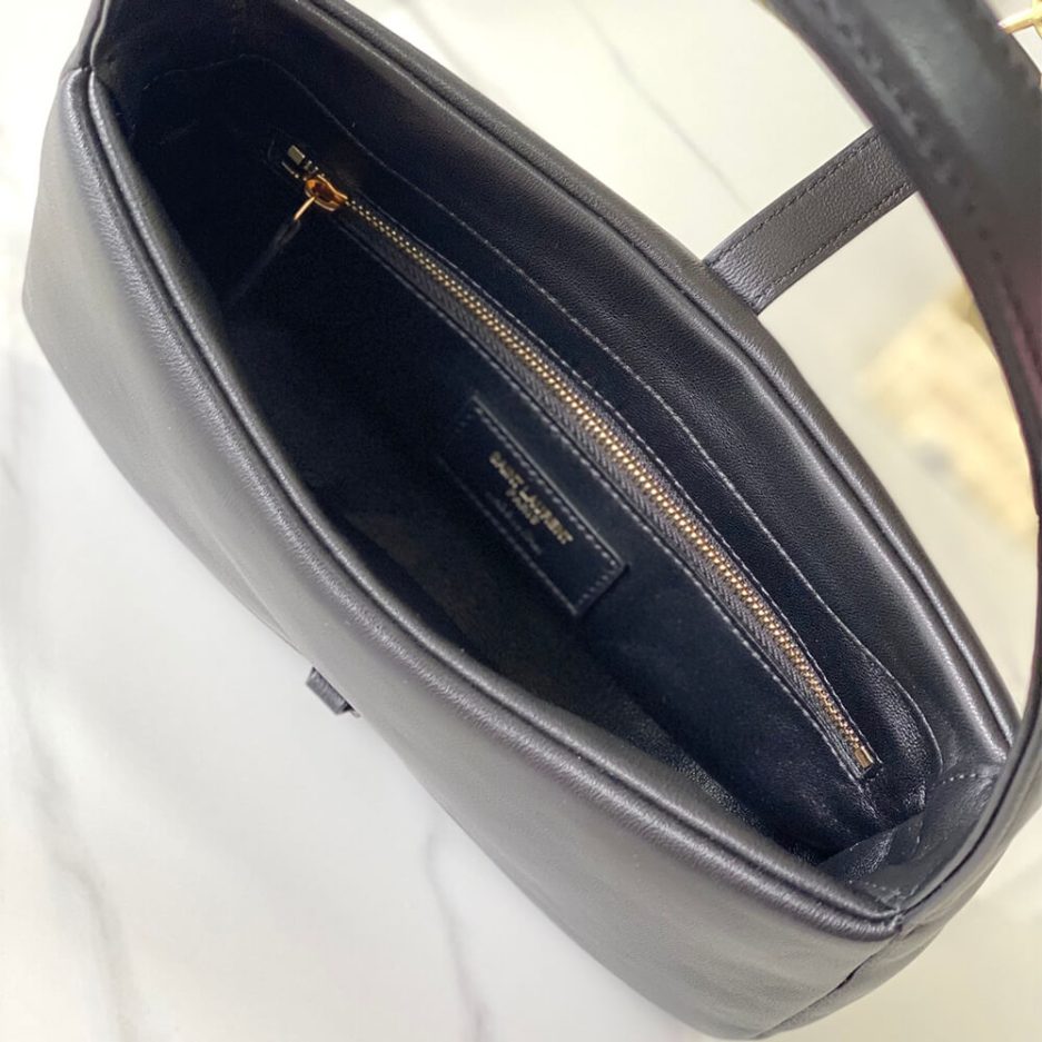 Y51 LE 5 À 7 ARMPIT BAG