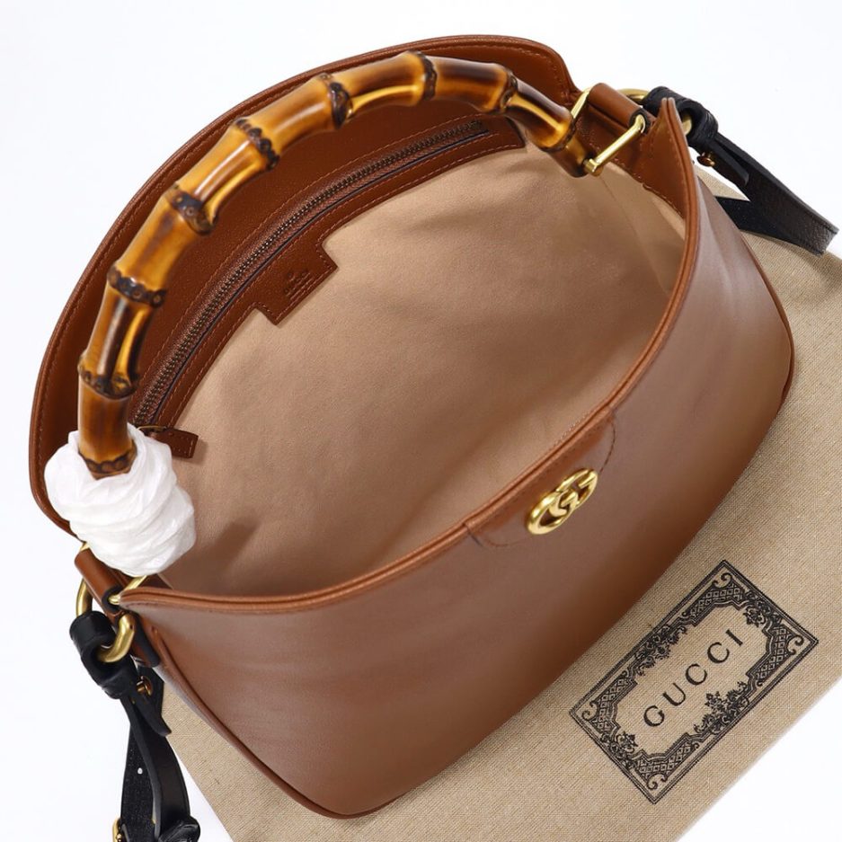 Gvc*1 DIANA MEDIUM SHOULDER BAG