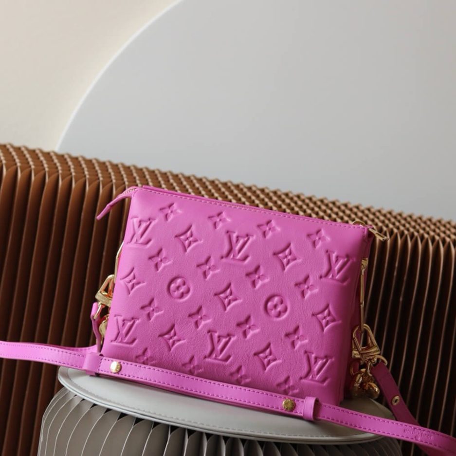 LV Coussin BB