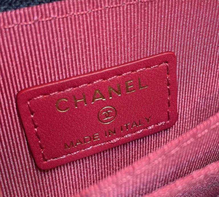 Ch**el Zipper wallet
